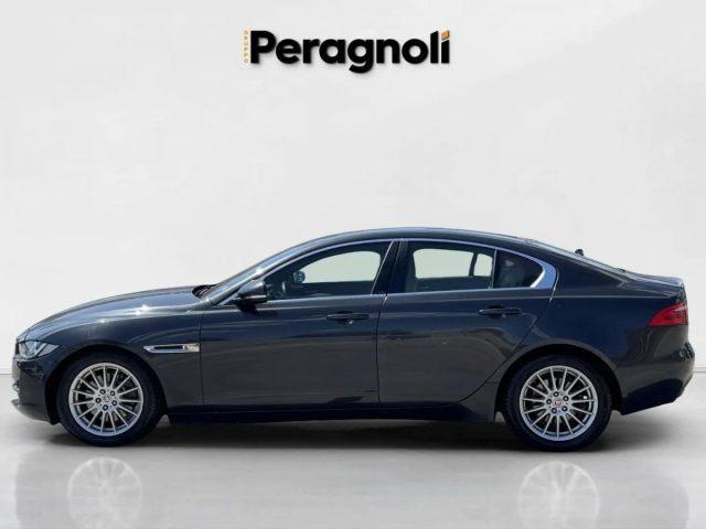 JAGUAR XE 2.0 D PURE AUTOMATICA