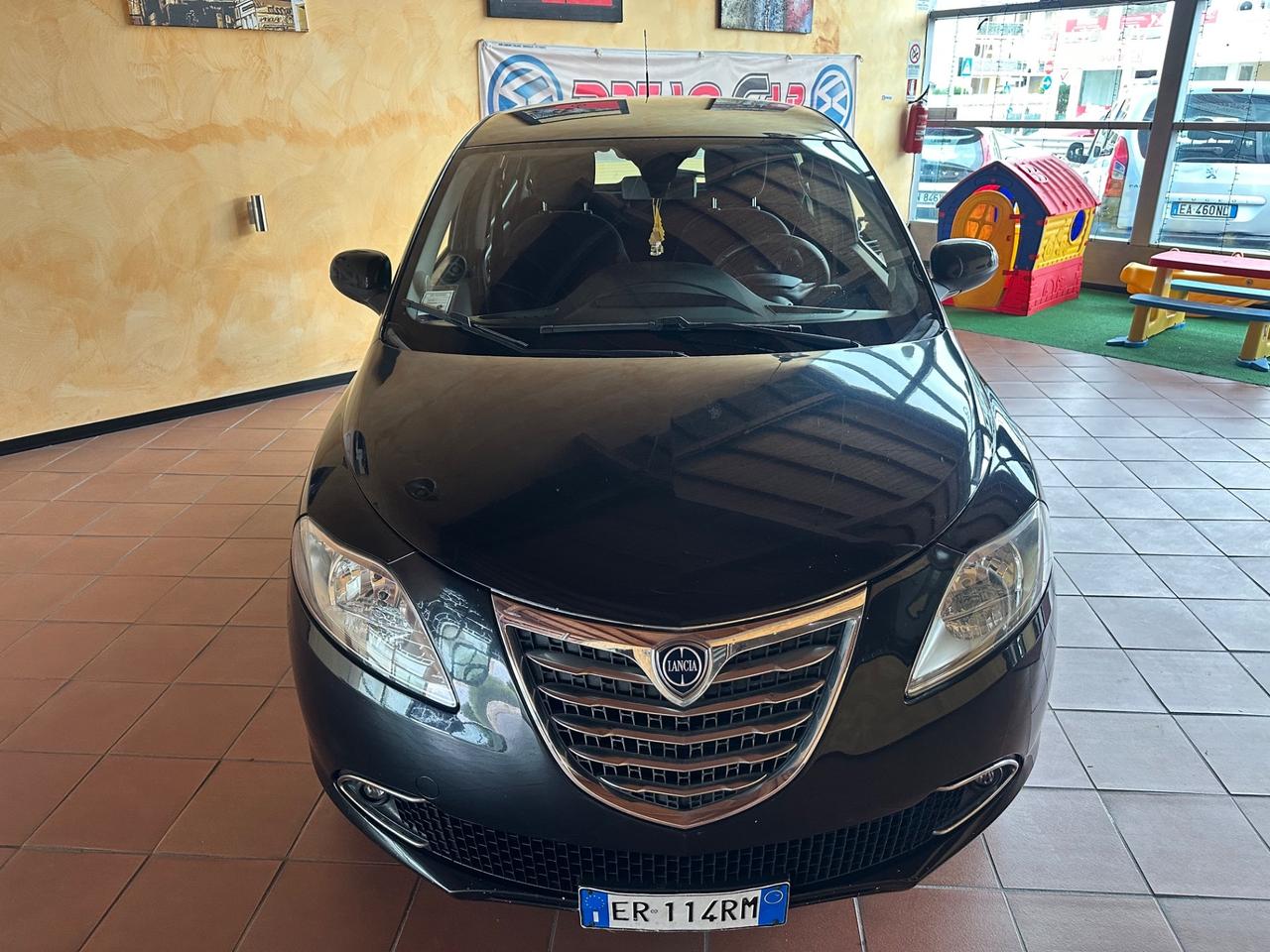 Lancia Ypsilon 0.9 TwinAir 85 CV 5 porte Metano Ecochic Gold
