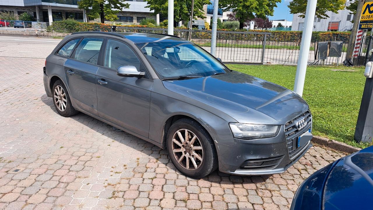 Audi A4 Avant 2.0 TDI 143CV F.AP. mult. Ambiente