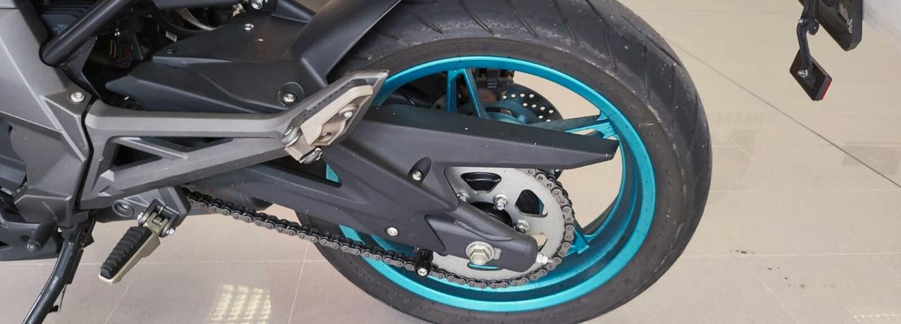 Cf Moto 650NK CON SOLO KM3045 - COME NUOVA-GARANZIA 12 MESI ESTENDIBILE FINO A 36 MESI.