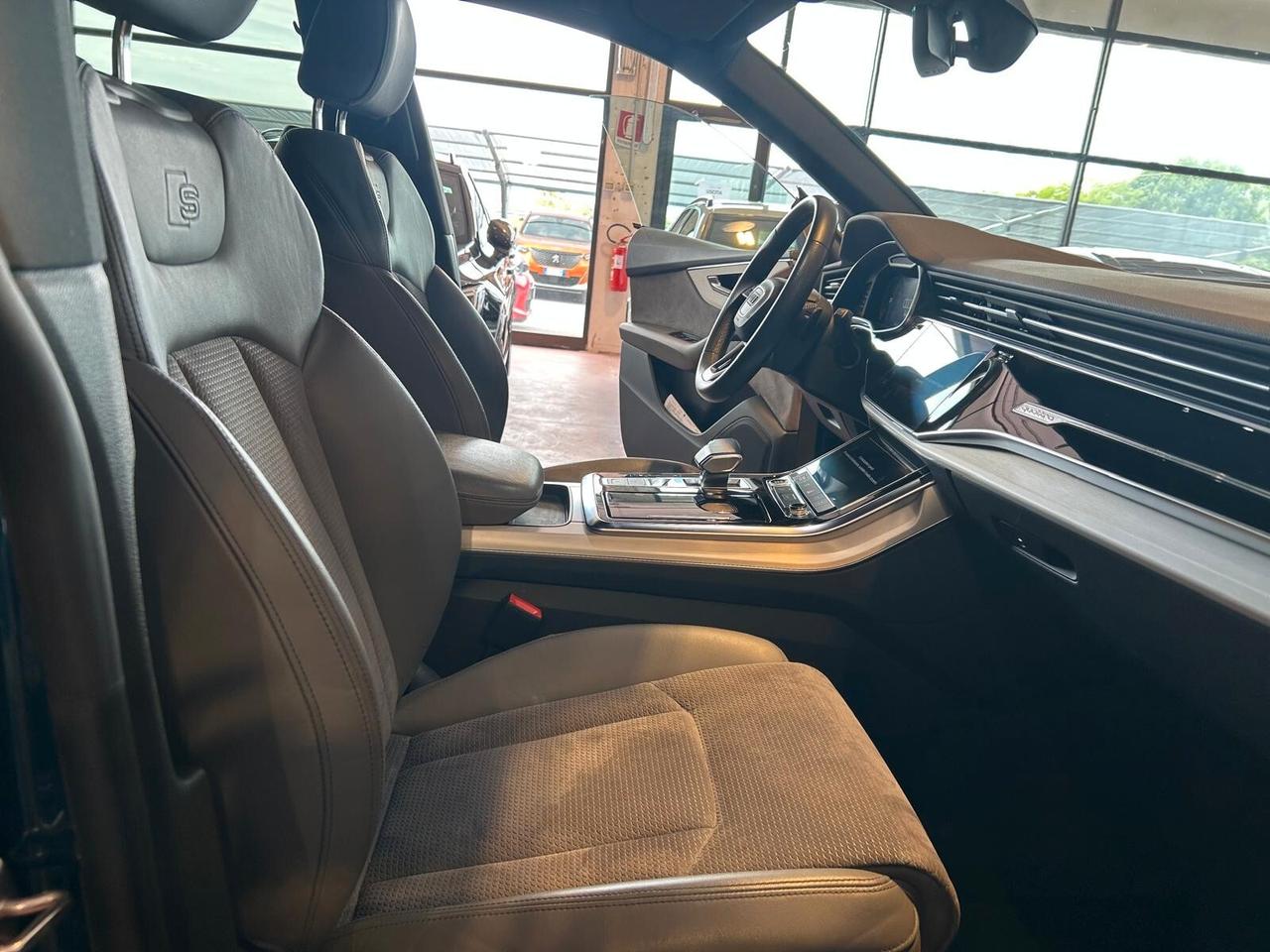 Audi Q8 SPORT 50 TDI quattro tiptronic MHEV S LINE