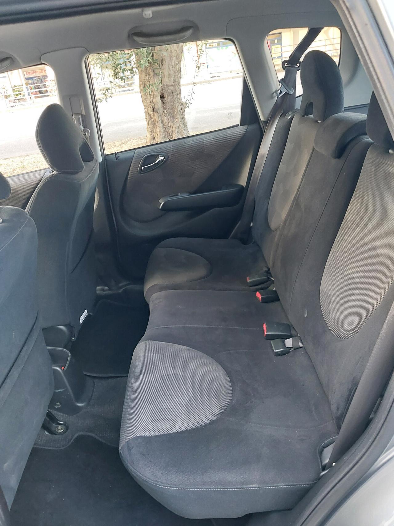 HONDA JAZZ 1.4 i-5P. LEGGI BENE 11-2004
