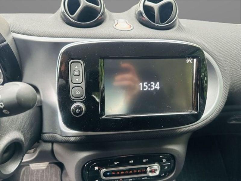 smart fortwo EQ Passion