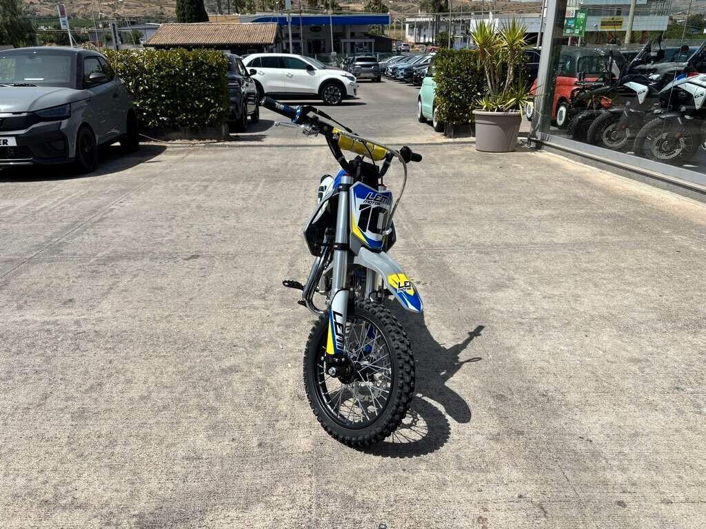 Lem Pitbike CRZ 110 KM 0 Tua a solo 11 Euro al mese