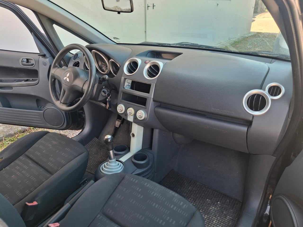 Mitsubishi Colt 1.1 12V 3p. CZ3 Sportychrome