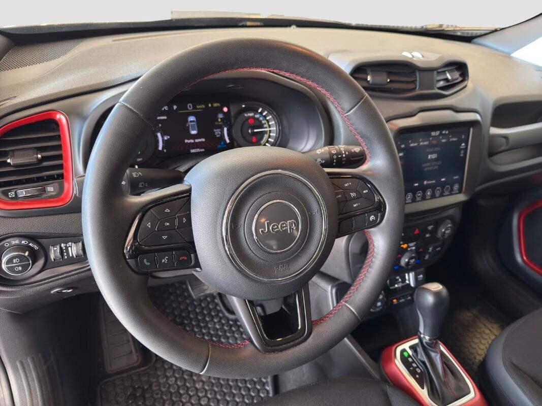 Jeep Renegade 1.3 T4 240CV PHEV 4xe AT6 Trailhawk