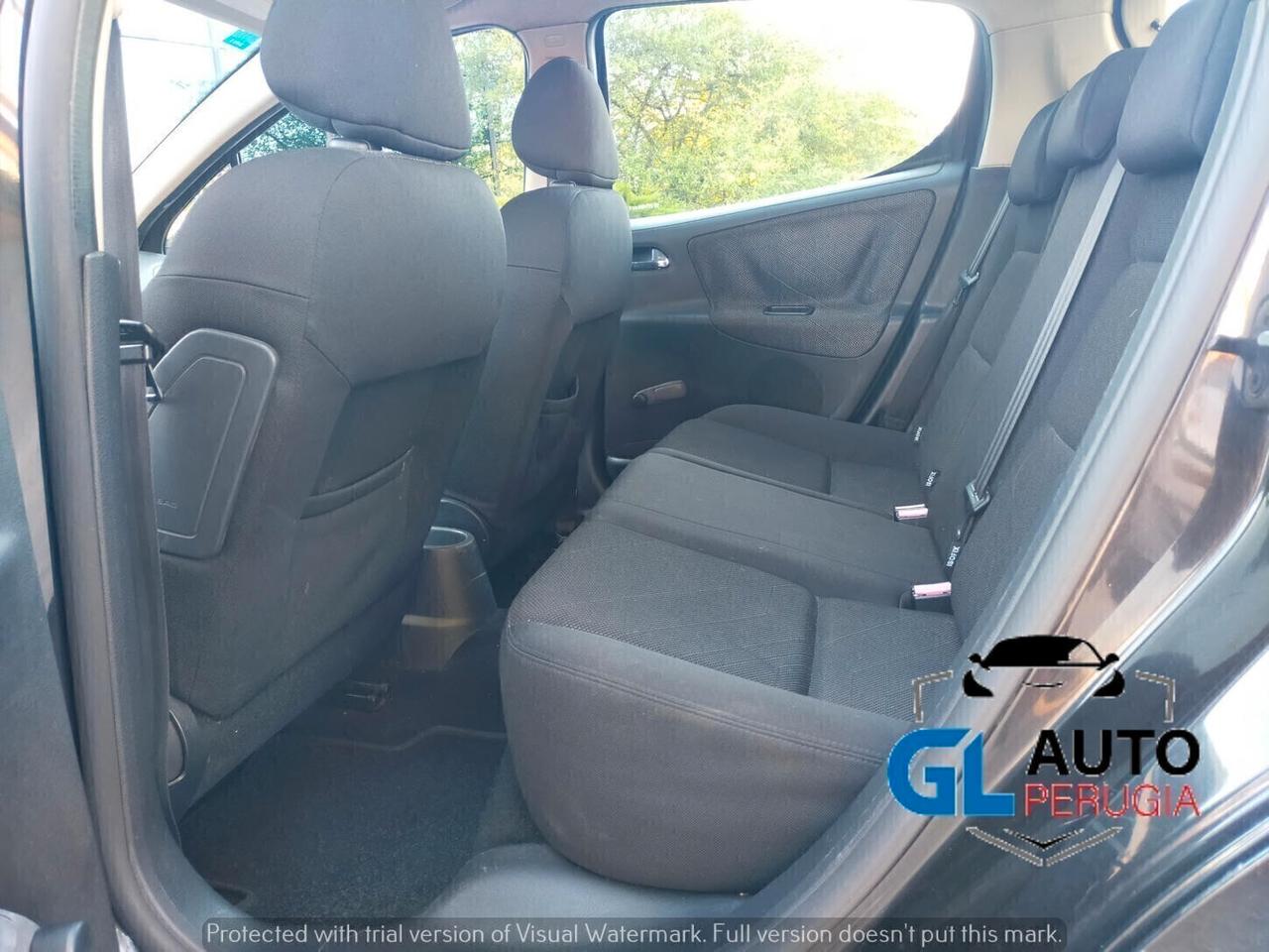 Peugeot 207 turbo diesel 5p adatta per neopatentati