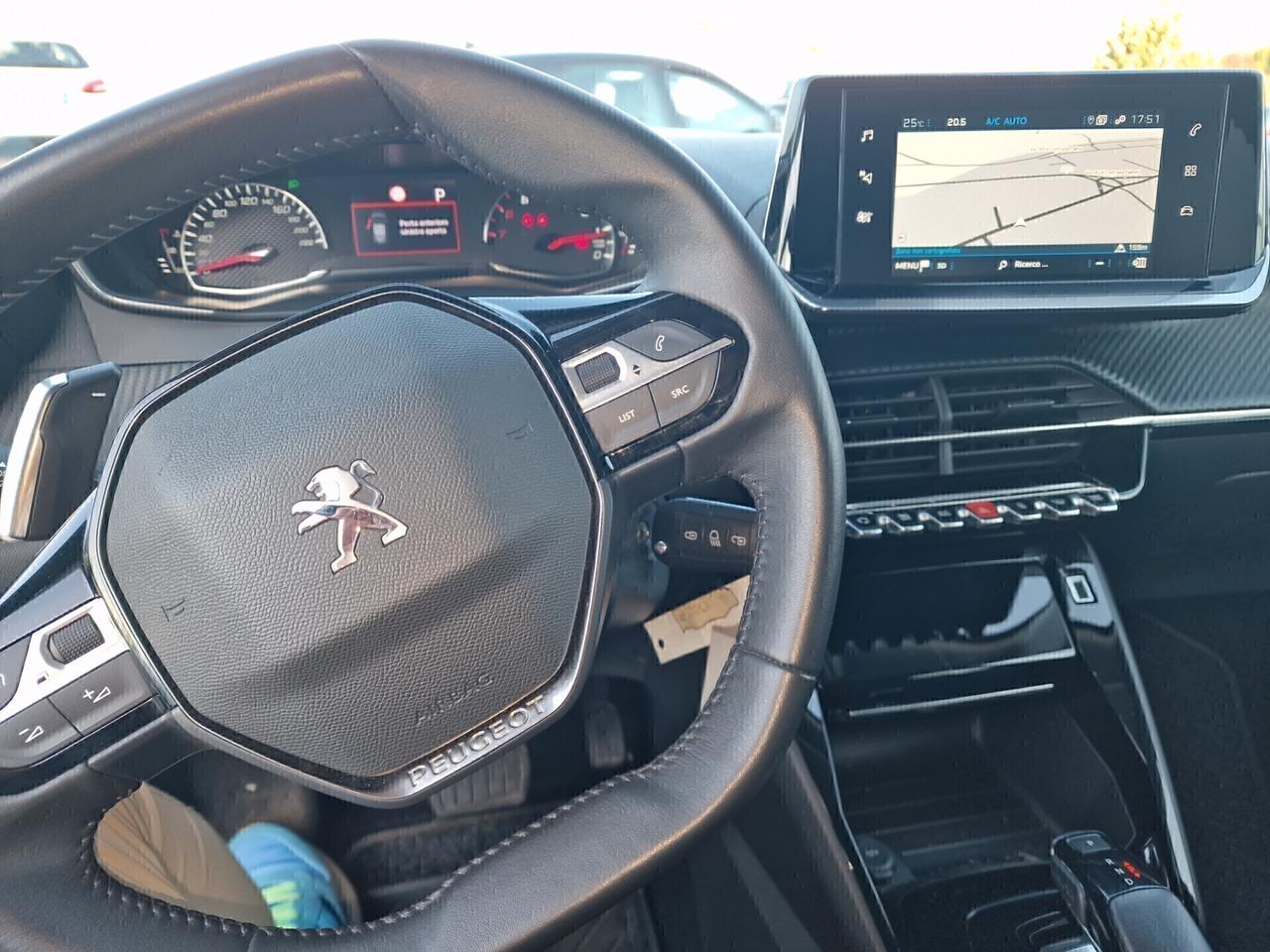 Peugeot 2008 BlueHDi 130 S&S EAT8 Allure Pack 2022