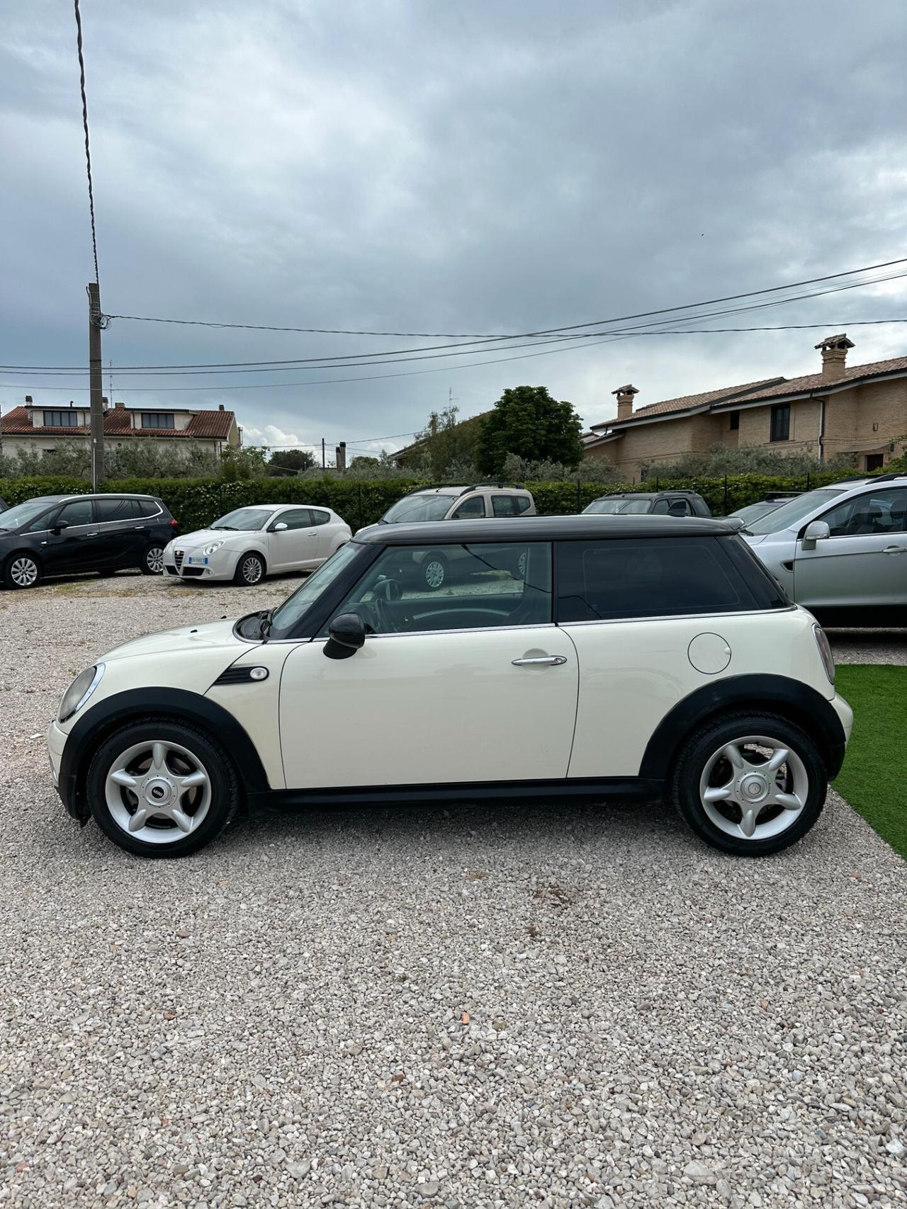 Mini 1.6 16V Cooper D