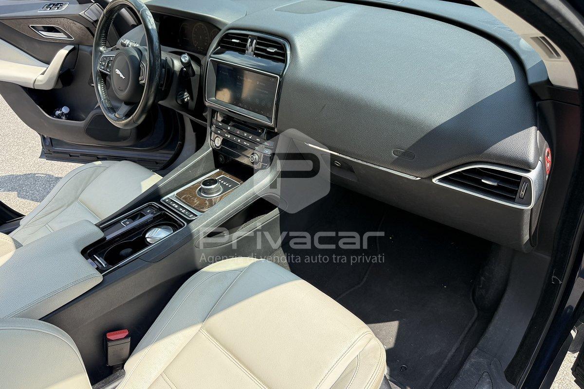 JAGUAR F-Pace 2.0 D 180 CV AWD aut. Prestige