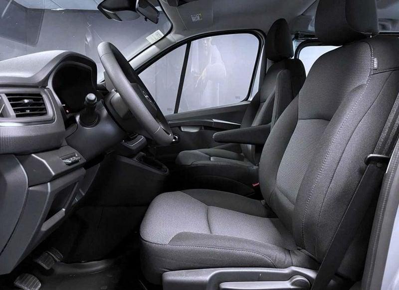 Nissan Primastar Primastar 30 2.0 dCi 150CV PL-TN Bus N-Connecta