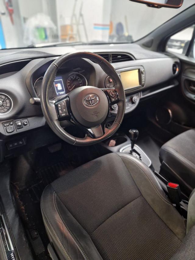 TOYOTA Yaris Hybrid Style 1.5 100 Cv 5 Porte