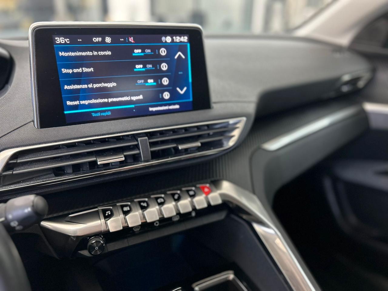 Peugeot 3008 EAT8 1.5 diesel 130 CV Active