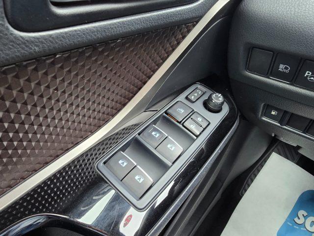 TOYOTA C-HR 1.8 Hybrid E-CVT Lounge