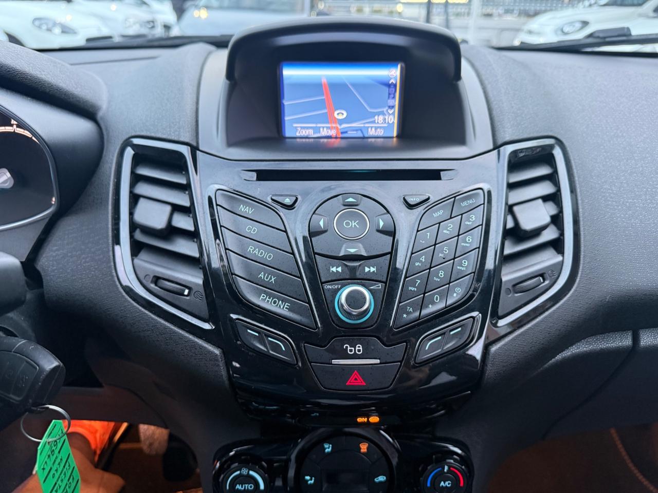 Ford Fiesta 1.4 5p. Bz.- GPL Titanium Perfetta