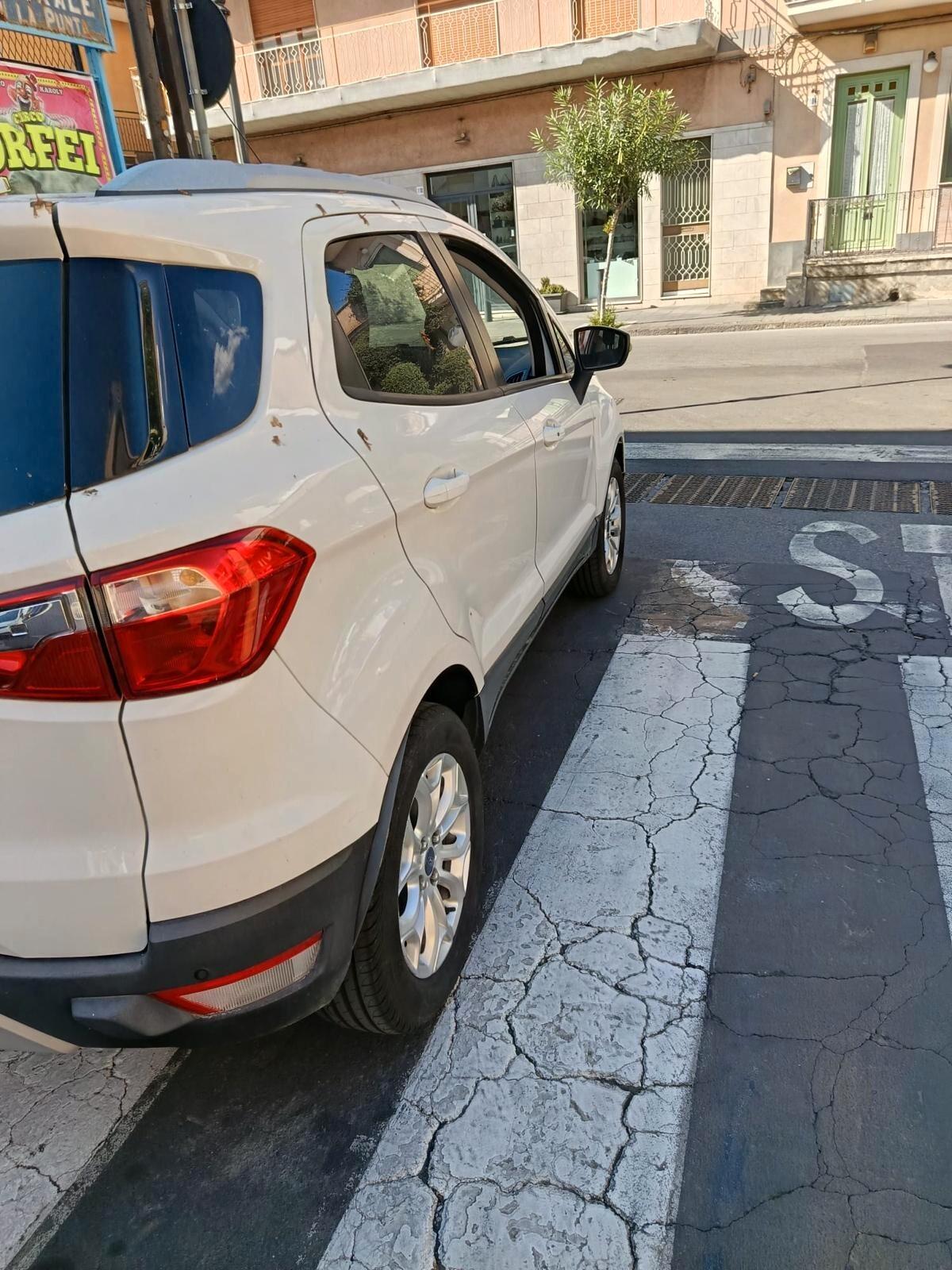 Ford EcoSport 1.5 110 cv Powershift Titanium