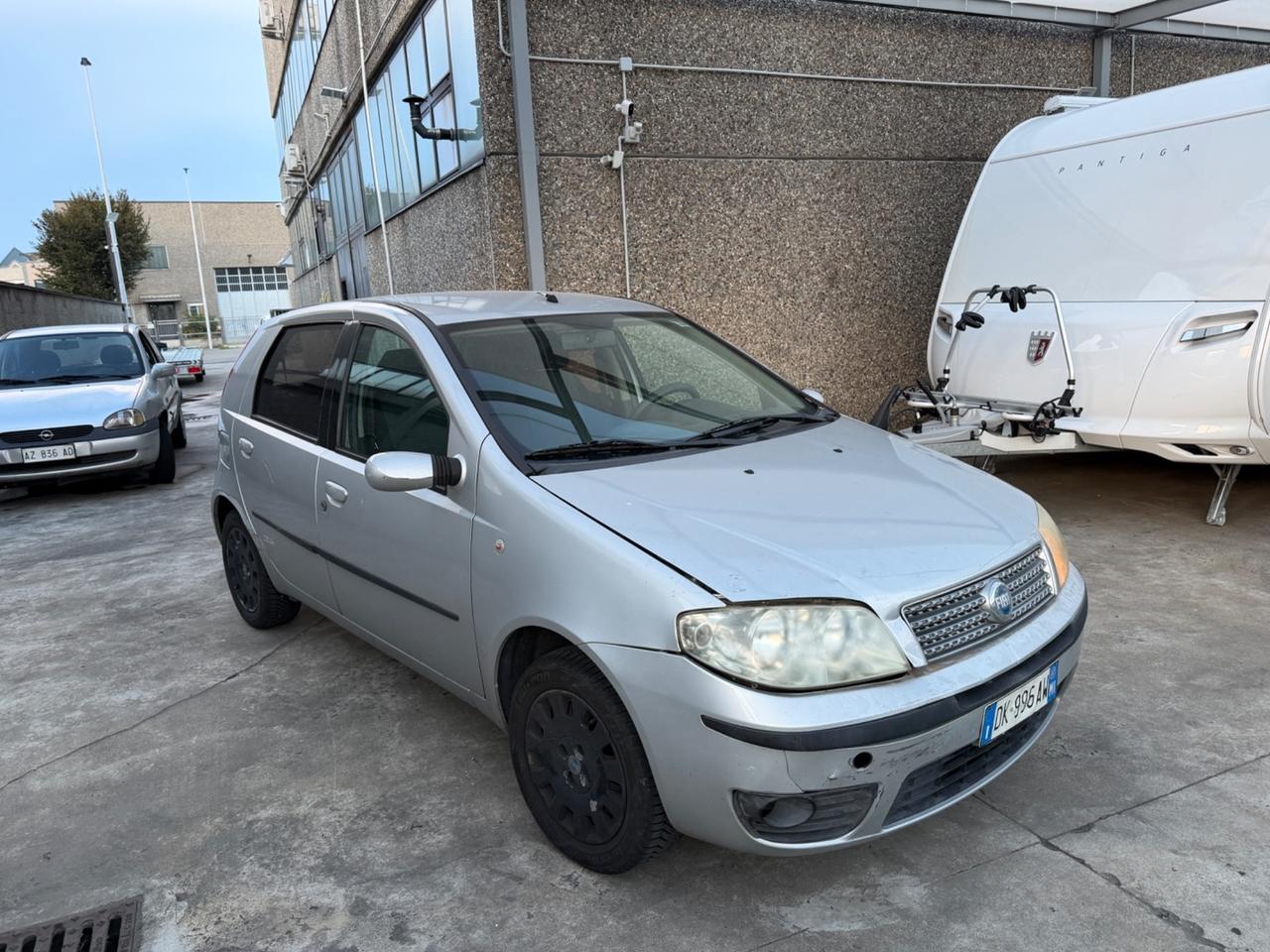 Fiat punto 1.2 benzina 44kw euro4 neopatentati
