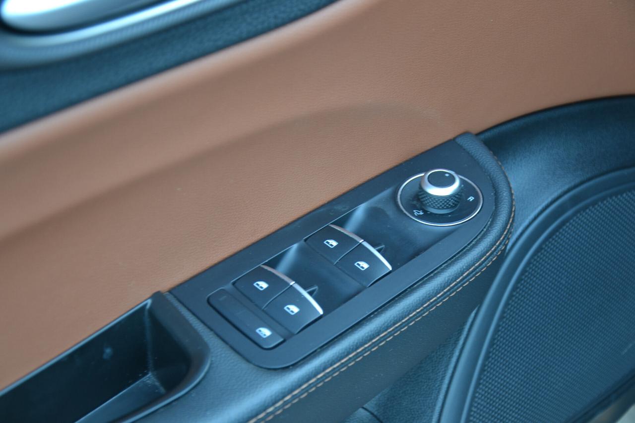 Alfa Romeo Giulia 2.2 180CV SUPER 6M **FULL OPTIONAL**PREZZO VERO**