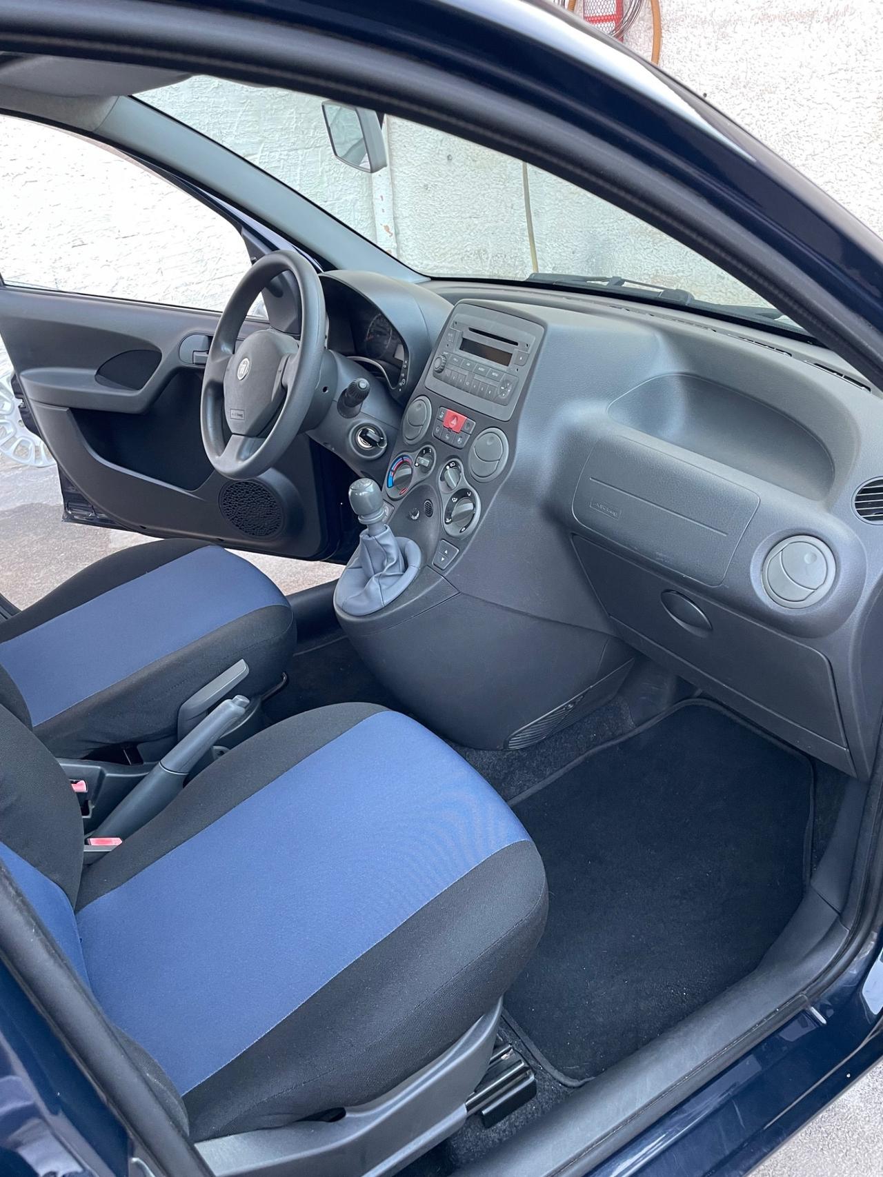 Fiat Panda 1.2 gpl scadenza 2034 full optional tagliandata distribuzione eseguita tutto ok