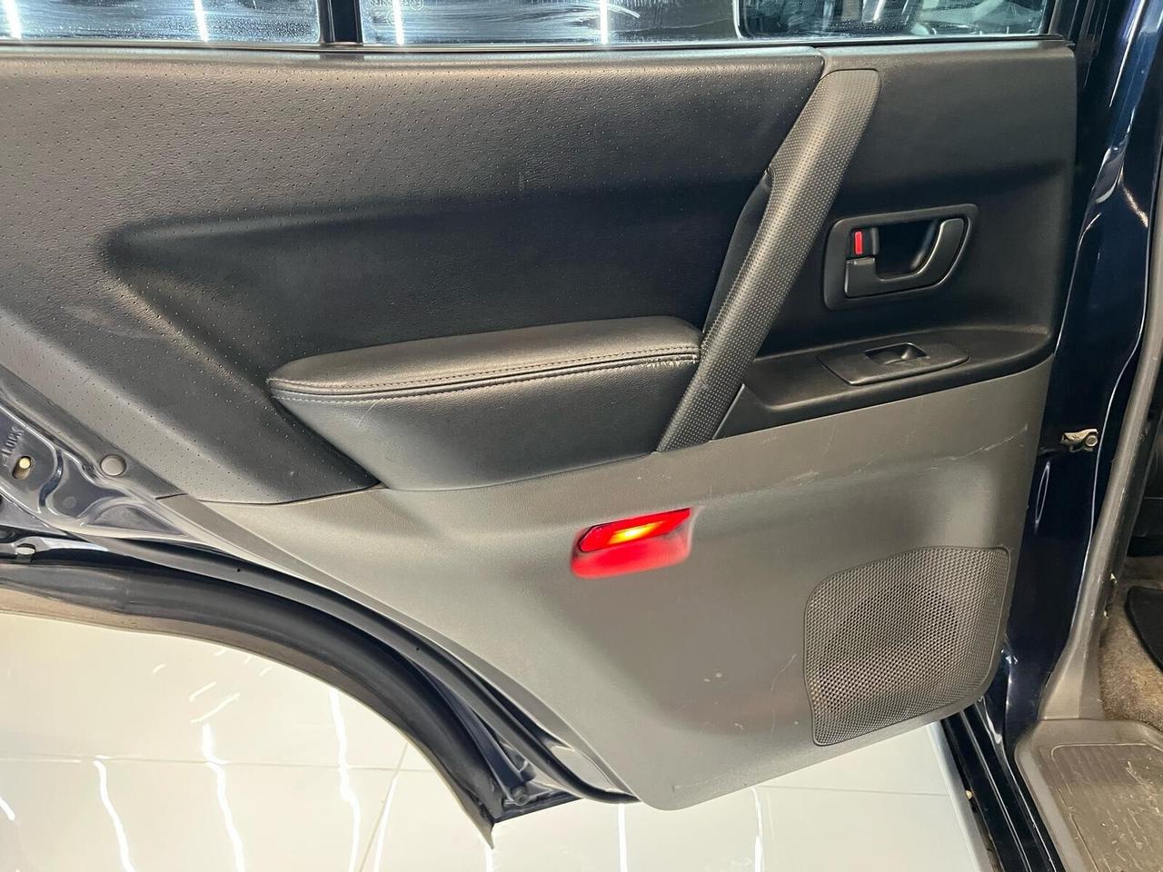 Mitsubishi Pajero 3.2 16V DI-D TETTO APRIBILE