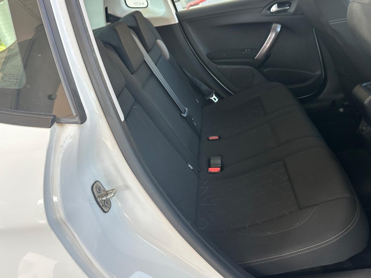 Peugeot 2008 PureTech 82 Allure