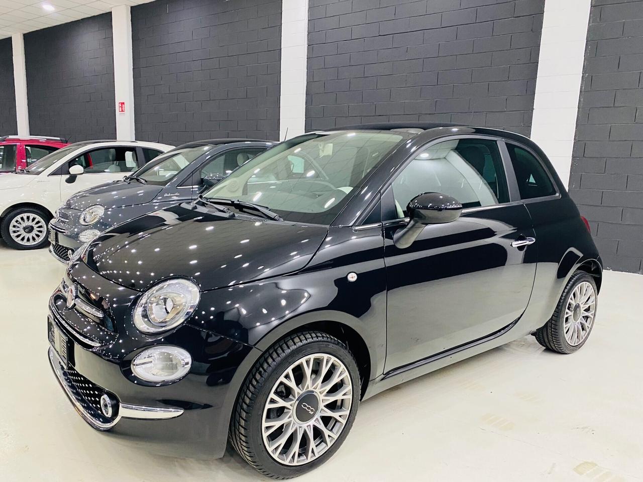 Fiat 500 1.0 Hybrid Dolcevita Navy CarPlay Prezzo promo 10999