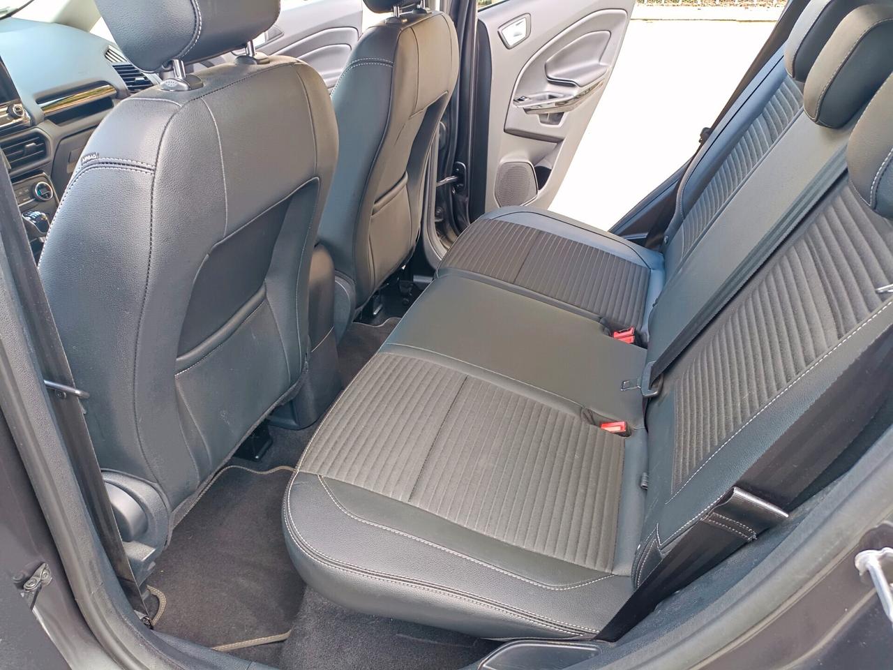 Ford EcoSport GPL ST-Line