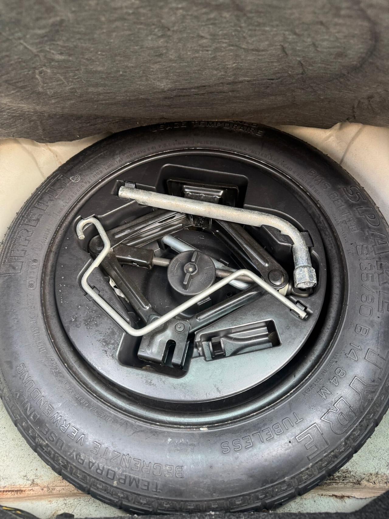 Ford Ka 1.2 8V 69CV Titanium operatori di settore