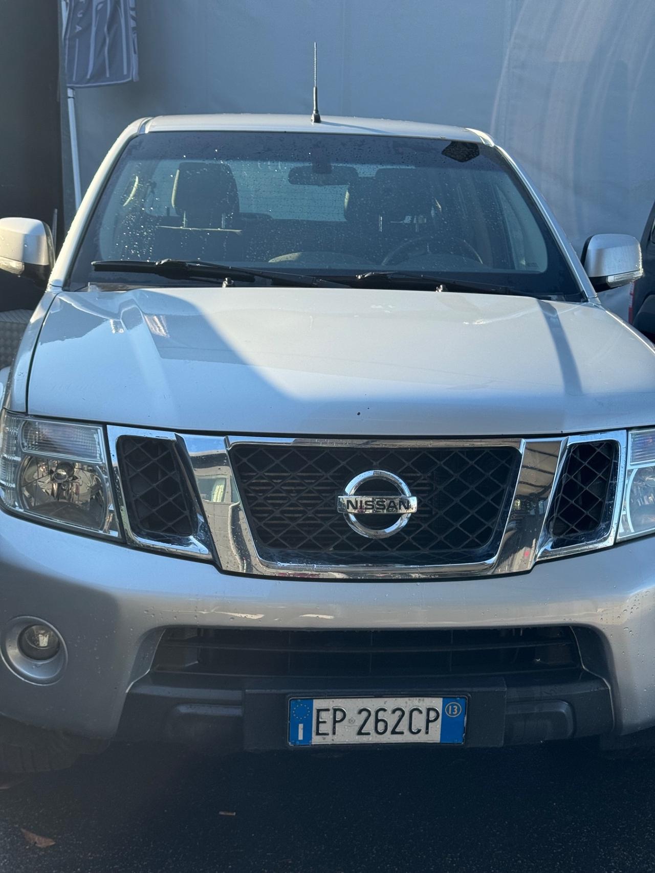Nissan Navara 2.5 dCi 190CV 4 porte Double Cab LE