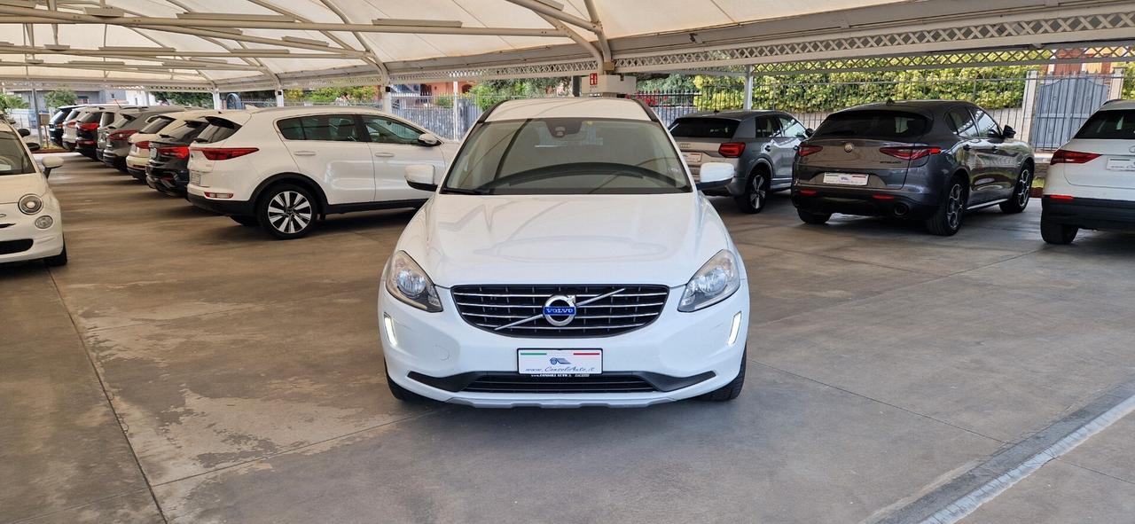 Volvo XC60 D3 2.0D 150cv Geartronic R-design