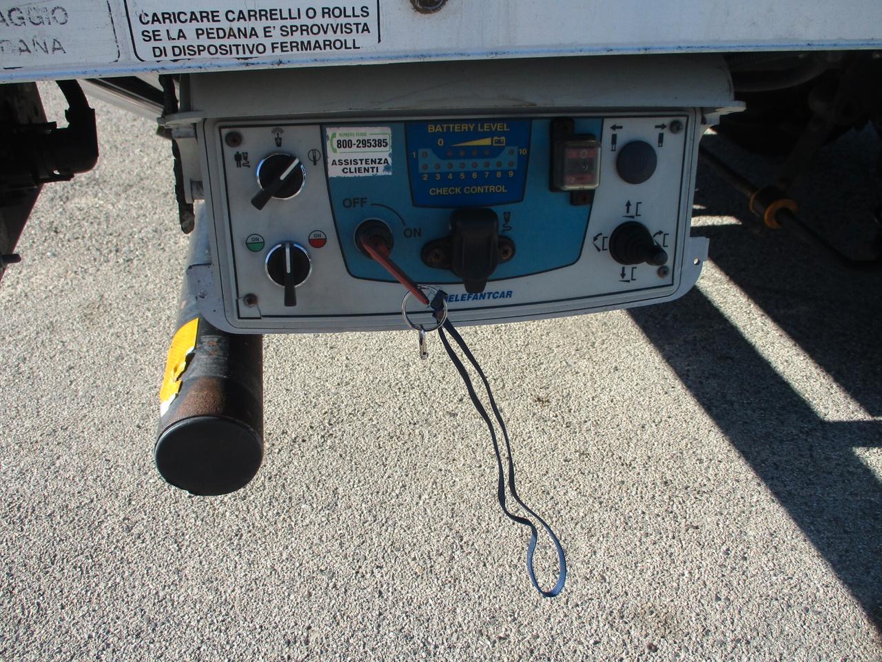 Iveco EUROCARGO 75/18 E5 FURGONE 6M+PEDANA CARICATRICE