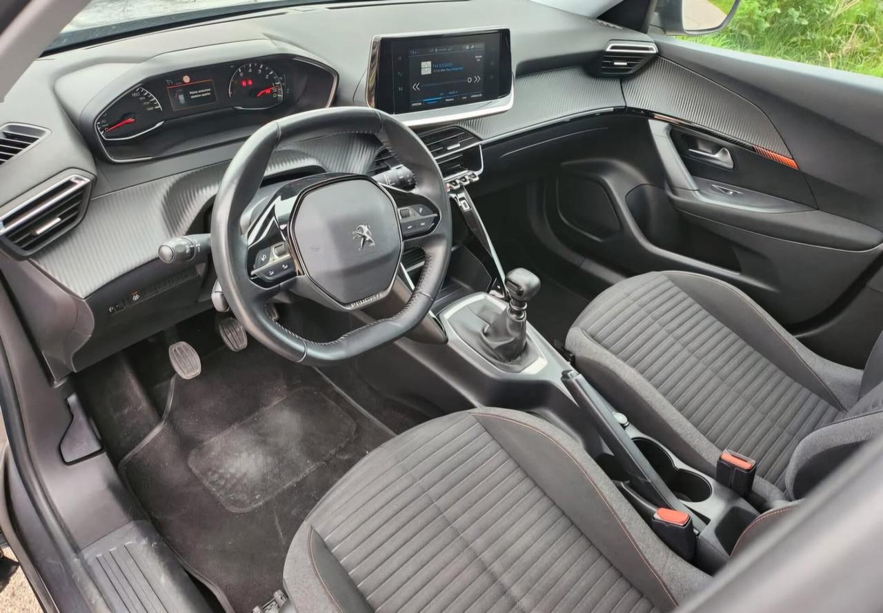Peugeot 2008 PureTech 100 S&S Allure