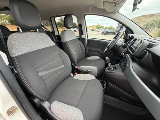 FIAT Panda 1.0 HYBRID CITY LIFE+CLIMATRONIC+SCHERMO+5POSTI