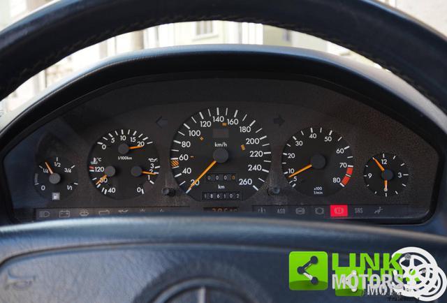 MERCEDES-BENZ SL 300 R129