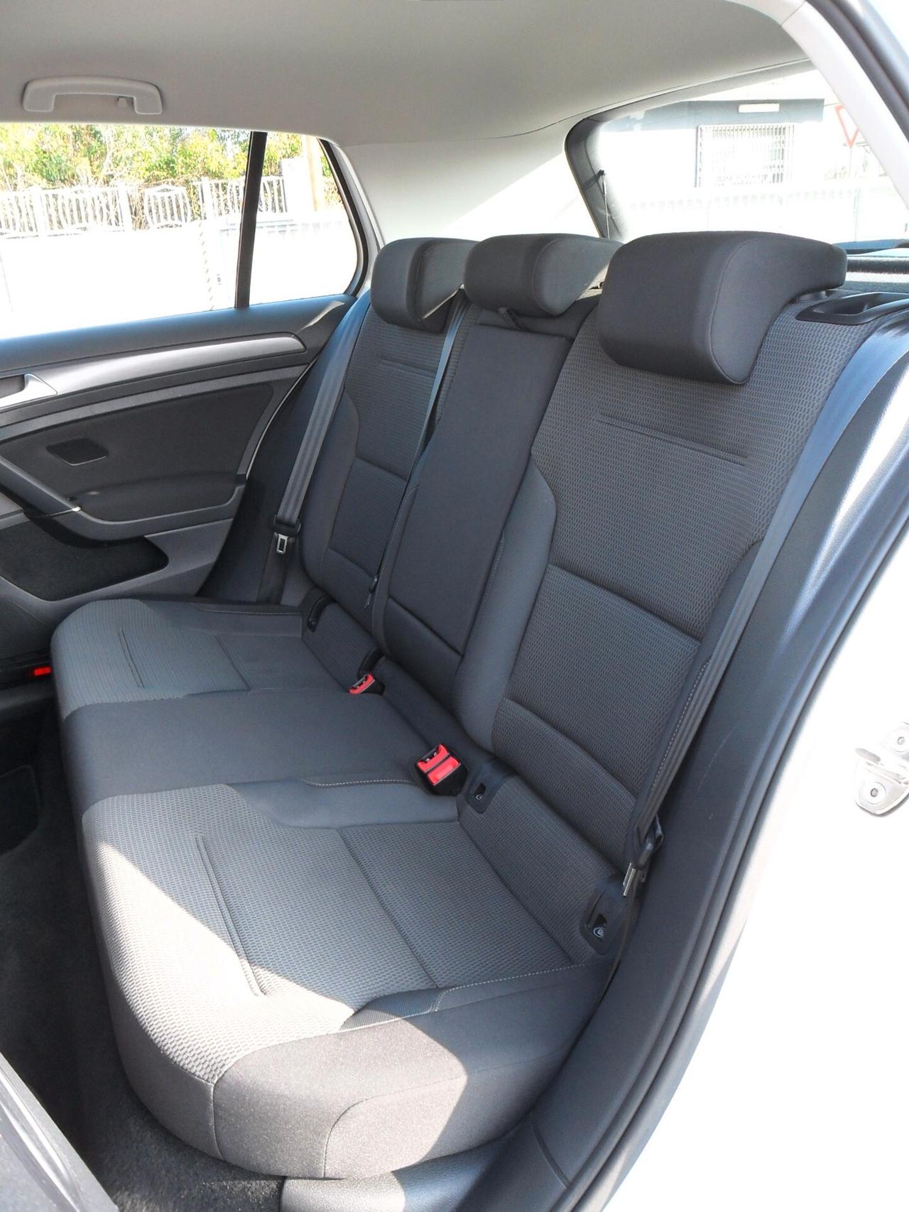 Volkswagen Golf 1.6 TDI 5p. Business BlueMotion Technology