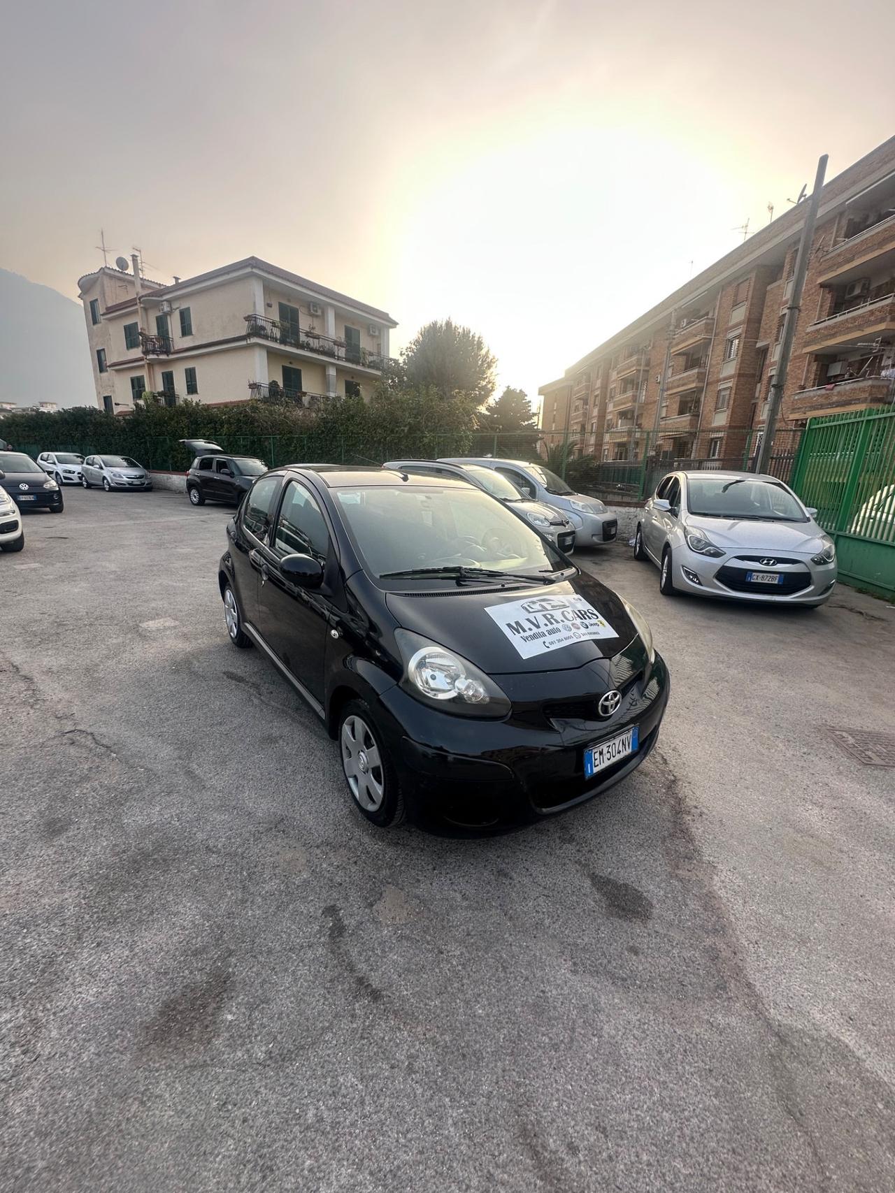 Toyota Aygo 1.0 12V VVT-i 5 porte Lounge MMT