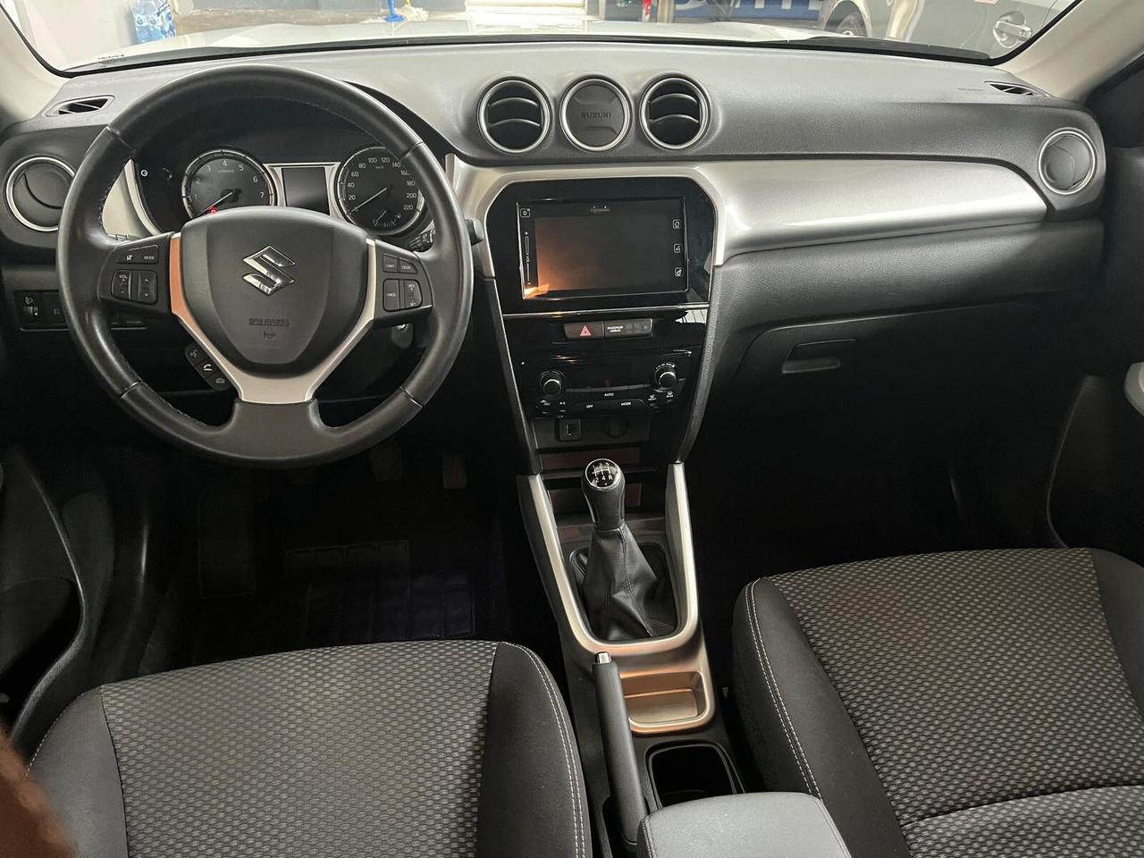 Suzuki Vitara 1.6 VVT A/T V-Top