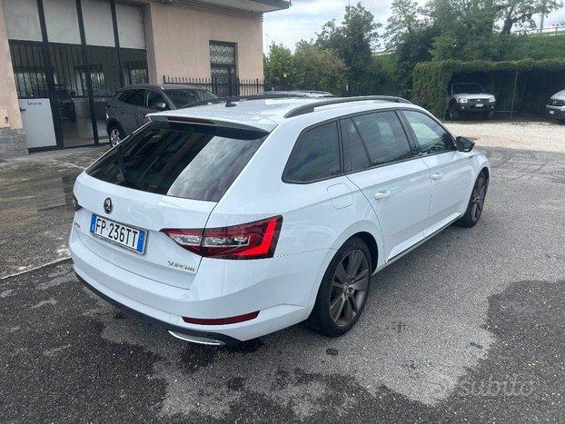 SKODA Superb 2.0 TDI 190 CV SCR DSG Wagon SportL