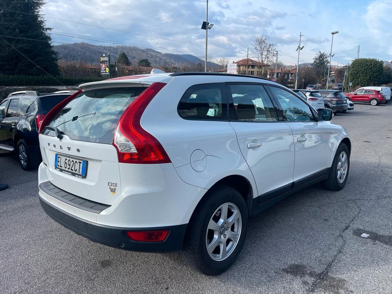 Volvo XC 60 XC60 D3 AWD Geartronic Summum