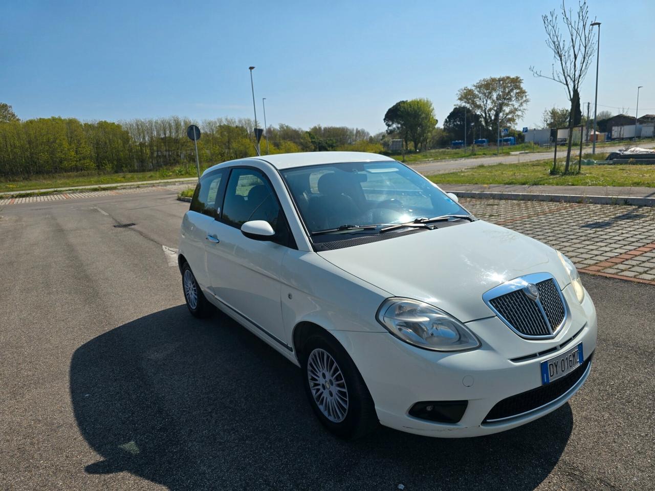 Lancia Ypsilon 1.4 GPL NEOPATENTATI