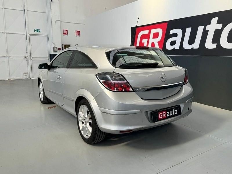 Opel Astra Astra GTC 1.9 cdti Cosmo 6m