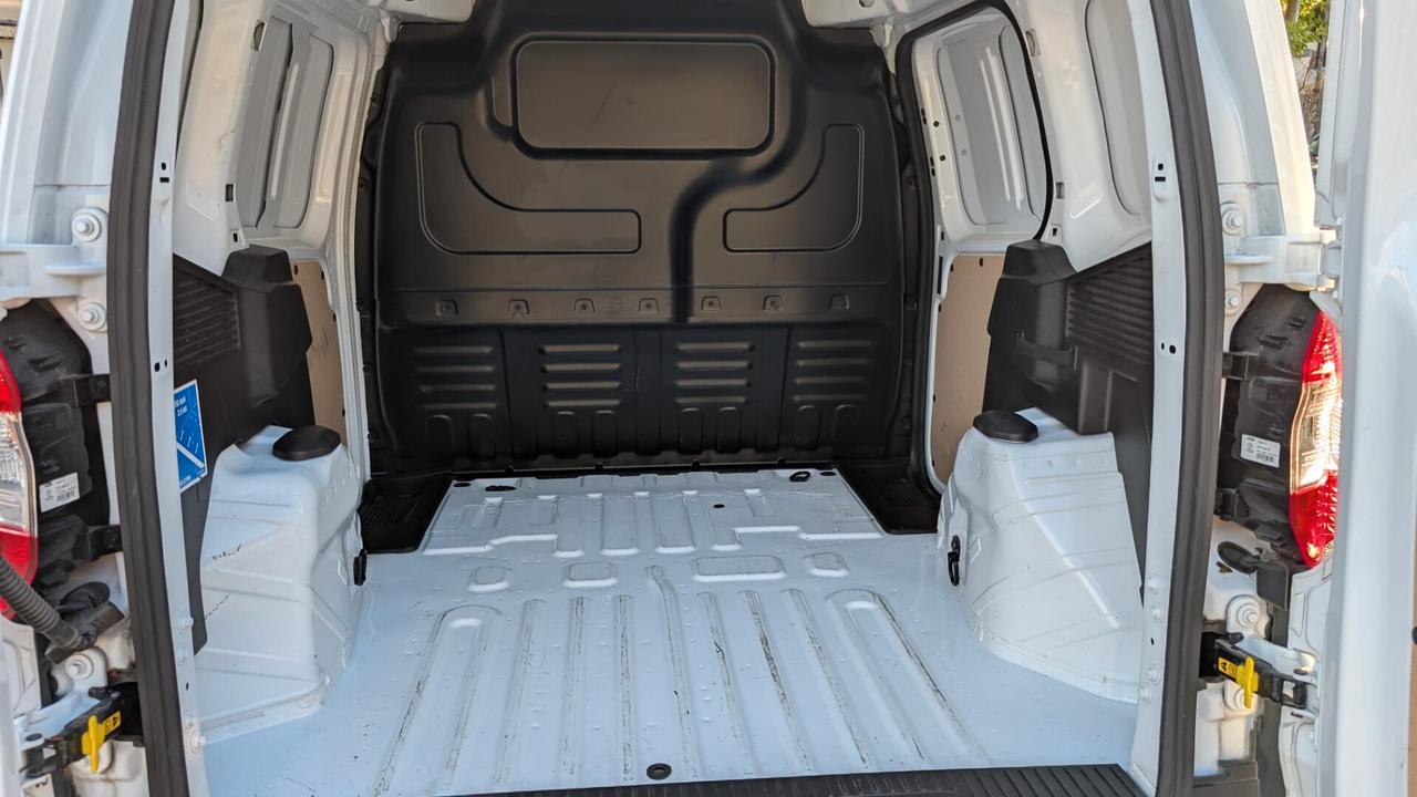 FORD COURIER 1.5 TDCI SOLO 12.000 KM