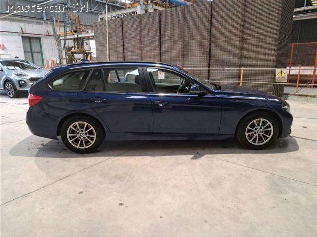 BMW 318 318d Touring Business Advantage - targa FX690DT -