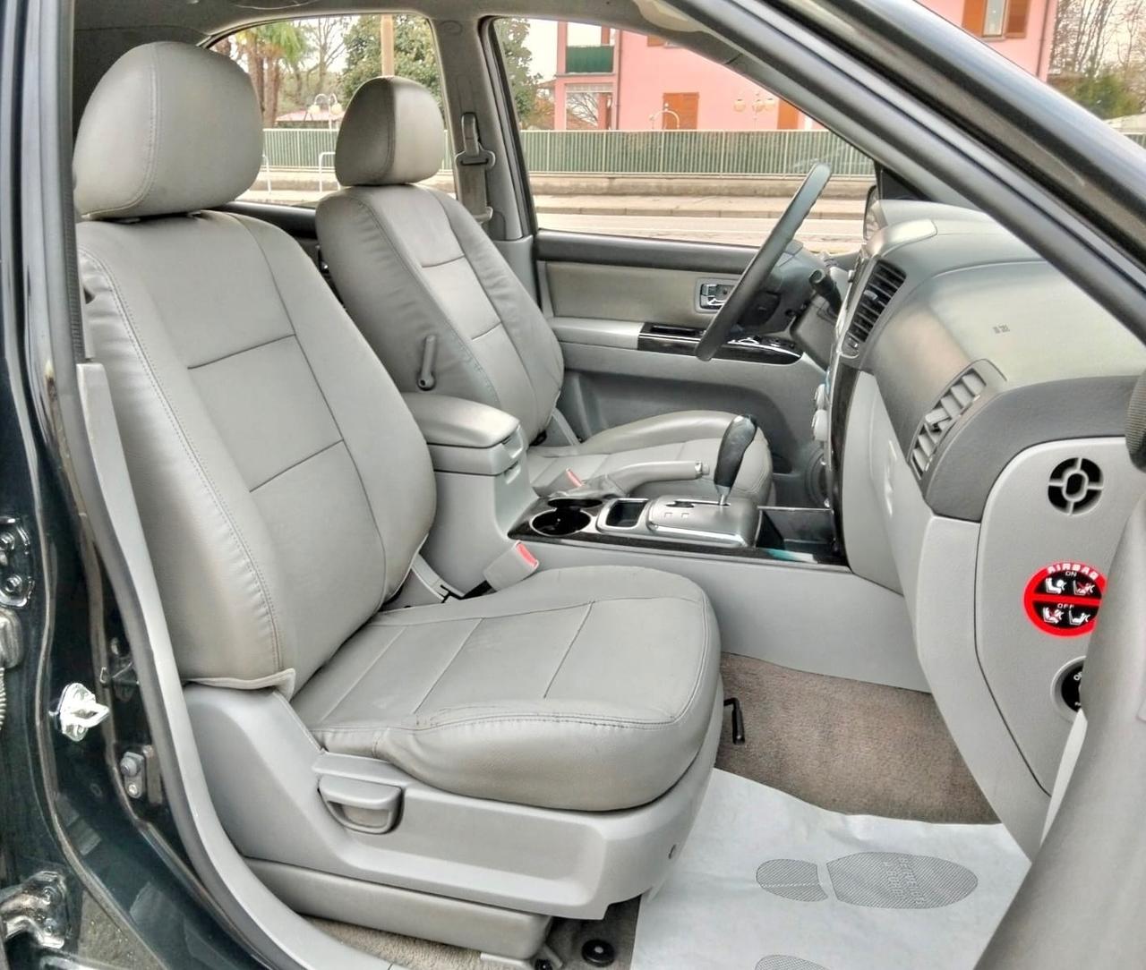 Kia Sorento 2.5 16V CRDI VGT 4WD Automatik*Pelle*Navi