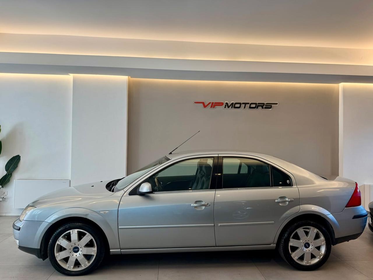 FORD MONDEO 2.2 TDCI GHIA BERLINA