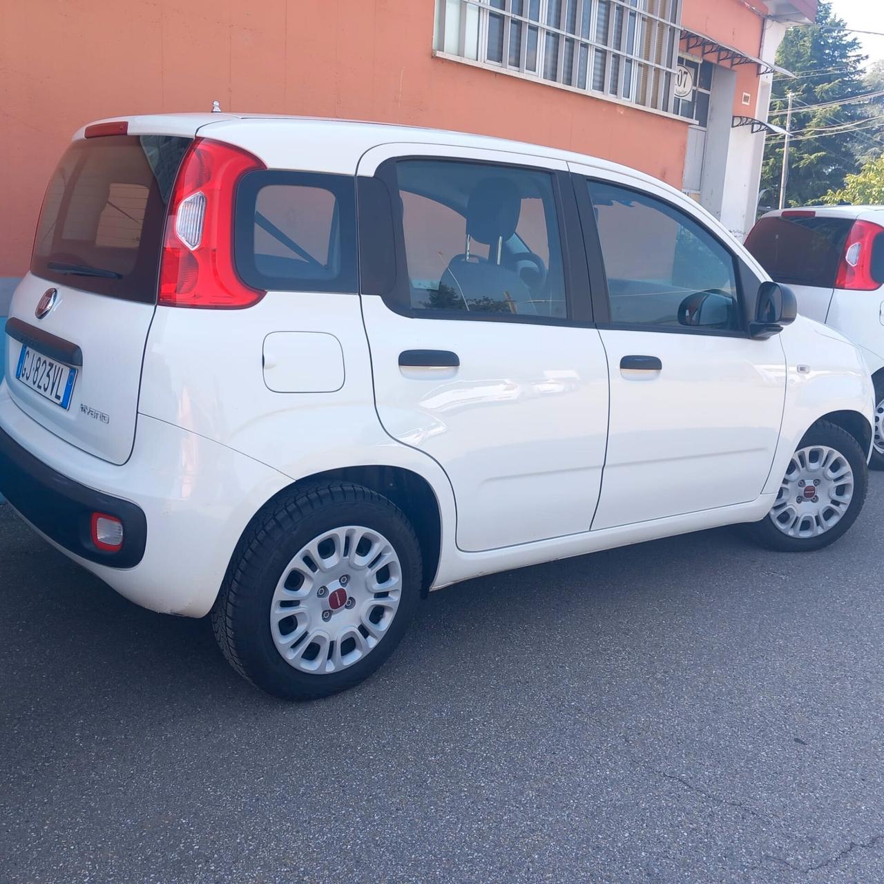 FIAT PANDA FIREFLY HYBRID 1.0 DEL 2022 IDEALE PER NEOPATENTATI