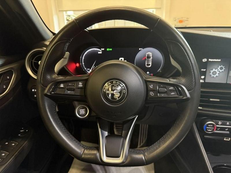 Alfa Romeo Giulia 2.2 Turbodiesel 210 CV AT8 AWD Q4 Veloce