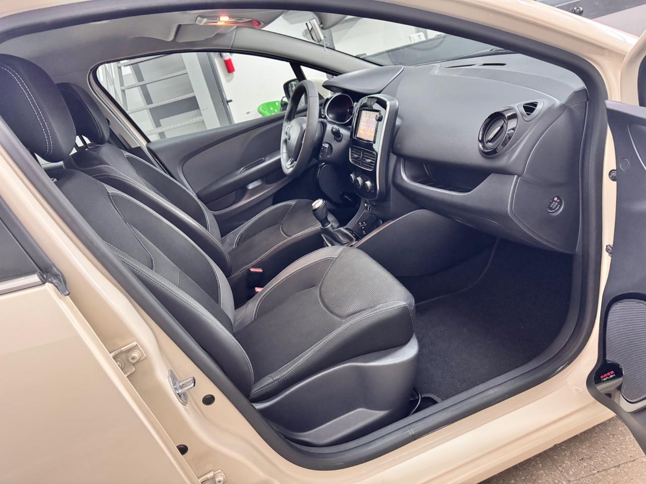 Renault Clio 1.5 DCi 75 Cv 5P. 90.000 Km - 11/2016