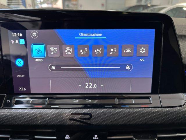 VOLKSWAGEN Golf 1.5 eTSI 150 CV EVO ACT DSG R-Line-18"-Tetto-IQ