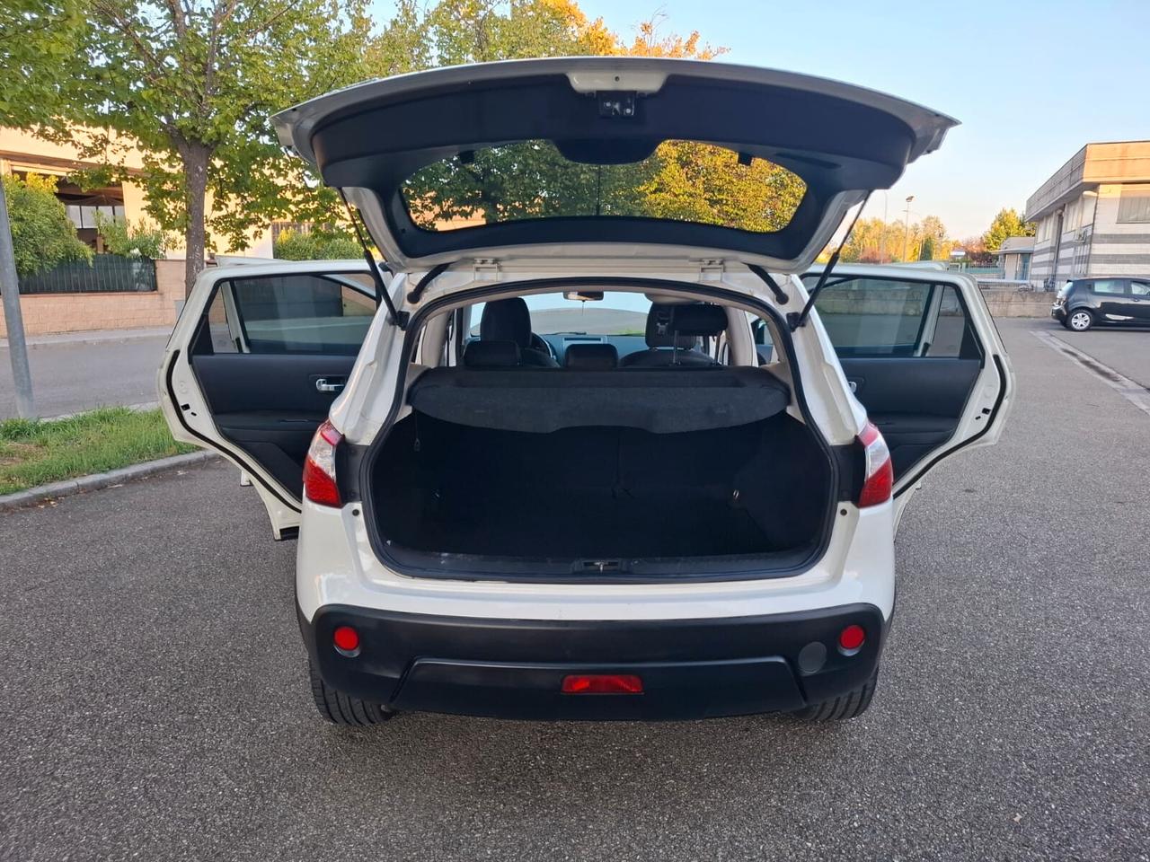 Nissan Qashqai 1.6 dCi 4X4 del 2012 SOLO 146.000 KM